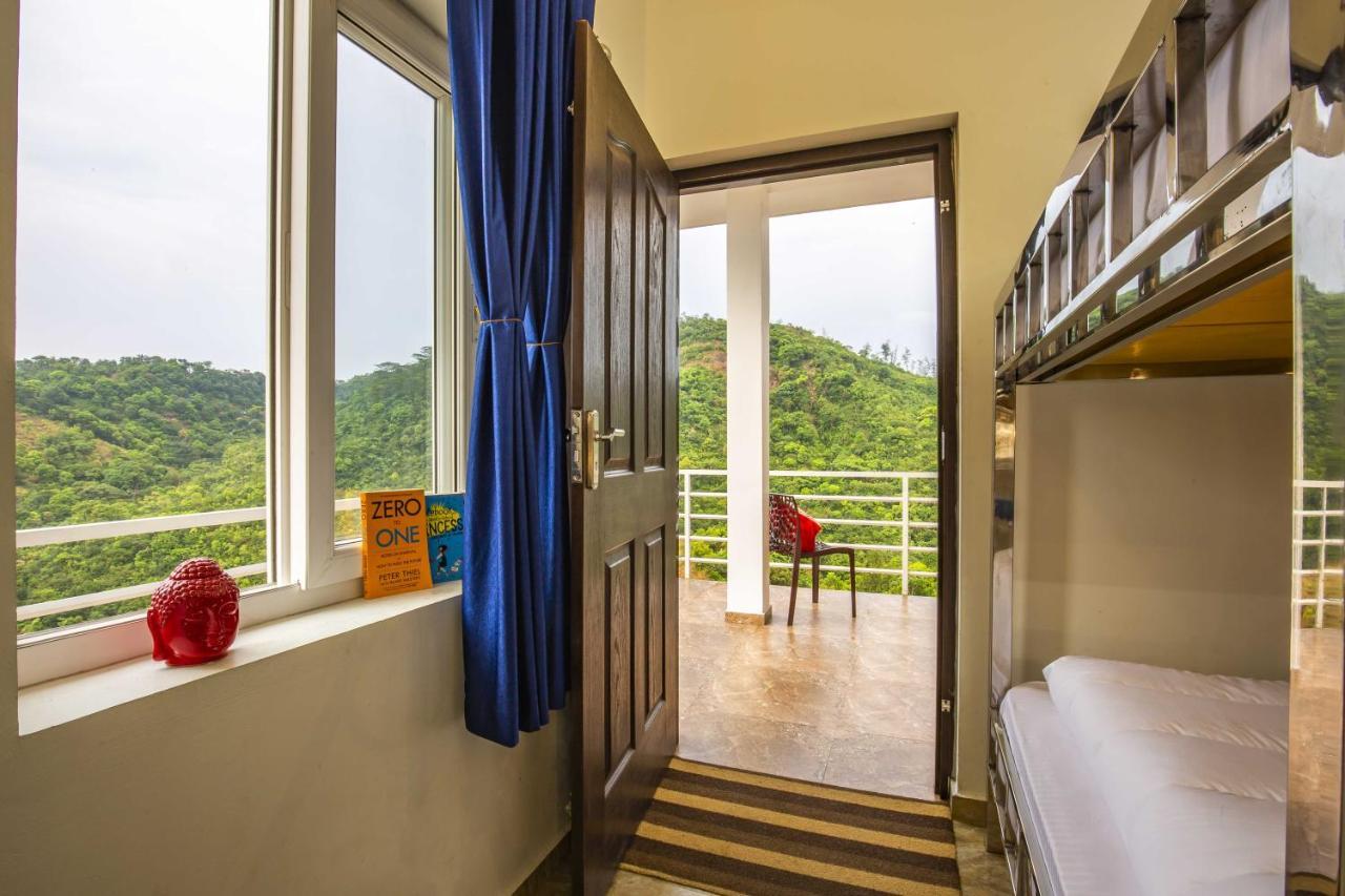 Zostel Vagamon Hostel Buitenkant foto